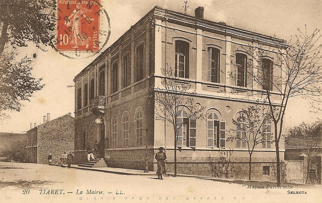 Tiaret, la mairie vers 1910.JPG